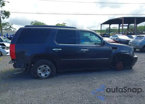 2009 Cadillac Escalade Hybrid Standard из США, поврежденный, VIN 1GYFC43569R150102